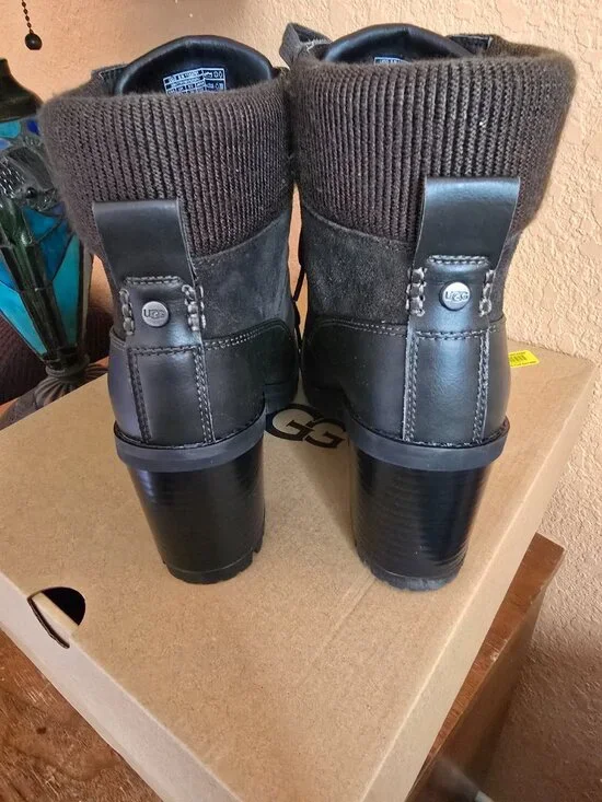 UGG BLACK WATERPROOF SUEDE REDWOOD BOOTS Size 7 - Picture 6 of 12